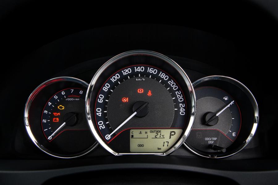  Toyota Corolla Ascent 2012 года  (AU) (фото 2 из 5)